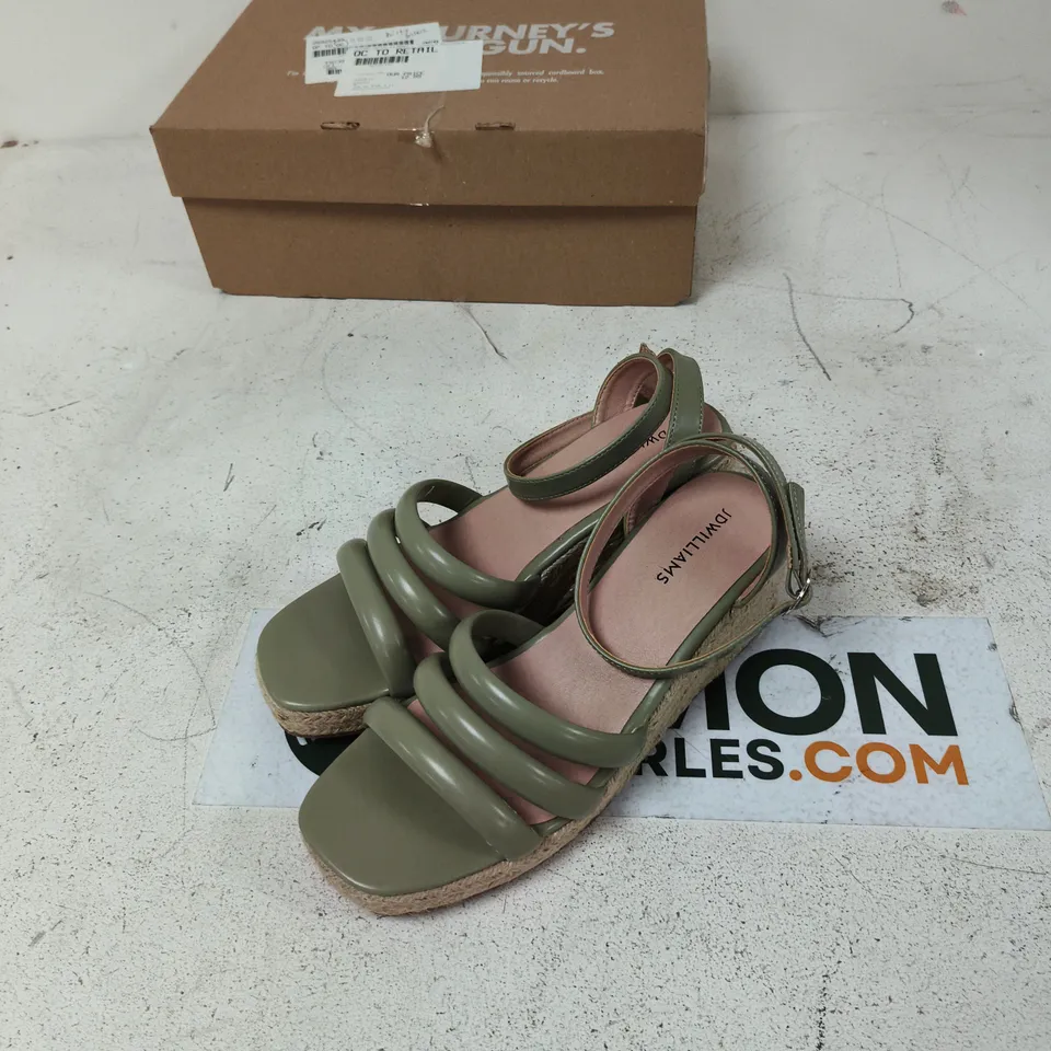 JD WILLIAMS WOMEN'S OLIVE GREEN STRAPPY ESPADRILLE SANDALS – UK 8 (8E WIDTH)
