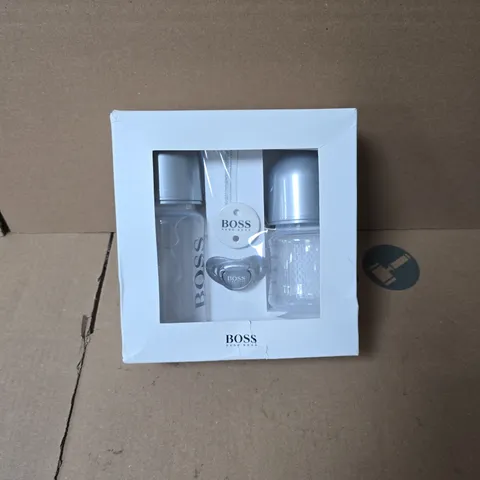 HUGO BOSS BABY DRINKING BOTTLE AND DUMMY SET SILVER