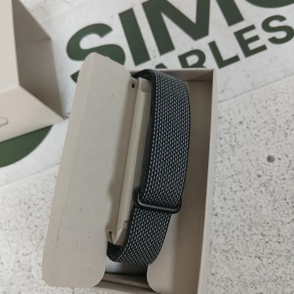 GOOGLE FITBIT AIR OBSIDIAN PERFORMANCE LOOP BAND