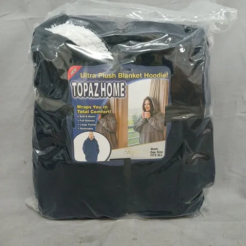 SEALED TOPAZ HOME ULTRA PLUSH BLANKET HOODIE IN BLACK - ONE SIZE