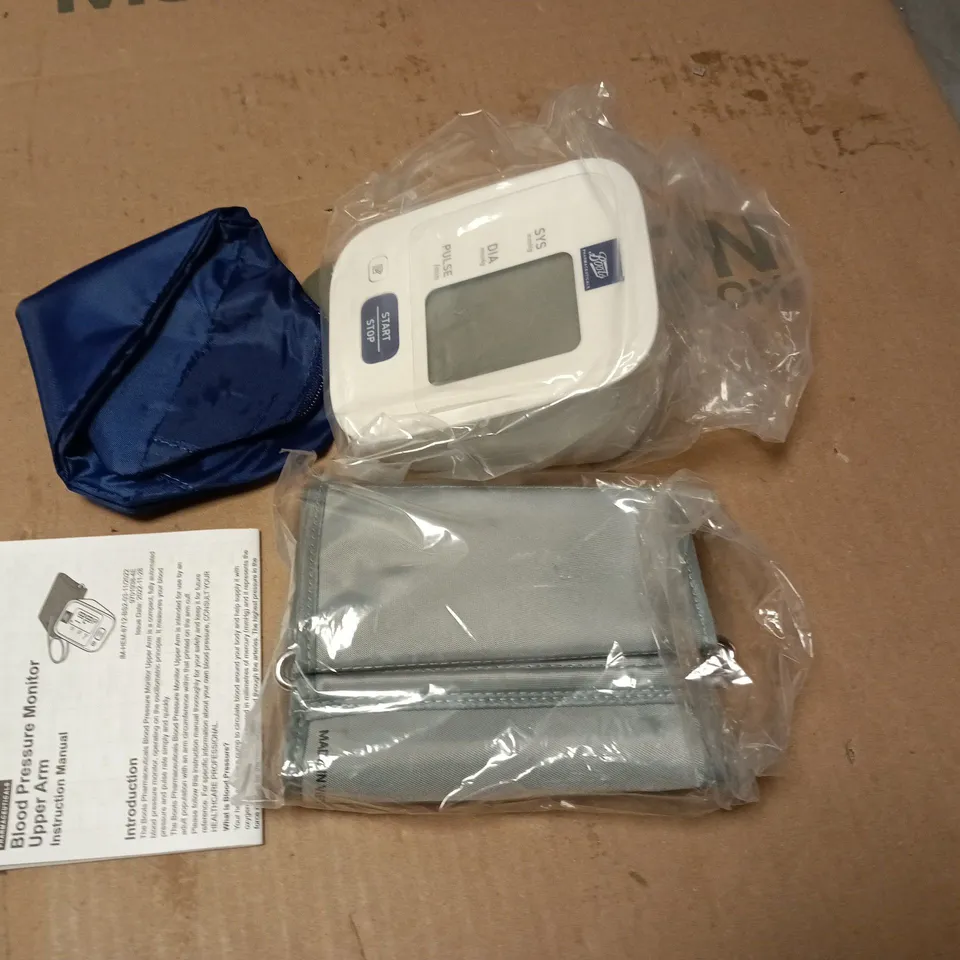 BOXED AUTOMATIC BLOOD PRESSURE MONITOR – UPPER ARM WITH CUFF & ACCESSORIES
