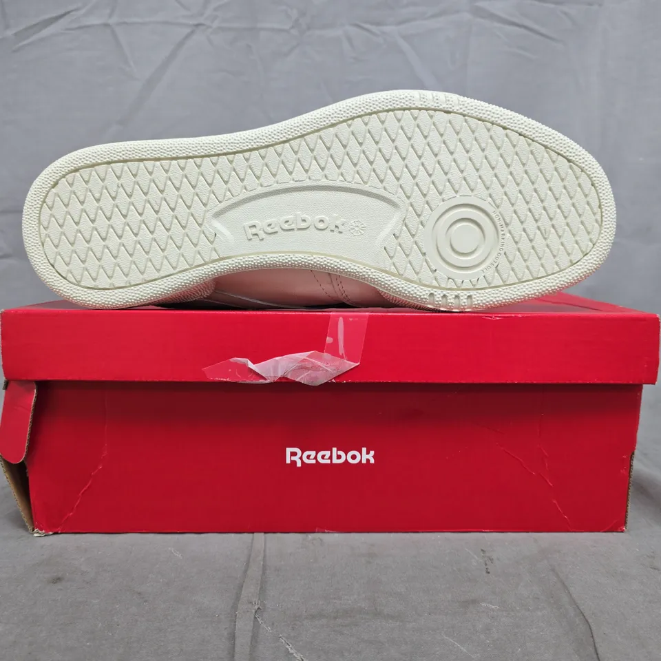 BOXED PAIR OF REEBOK CLUB C REVENGE TRAINERS IN OFF-WHITE/NAVY SIZE UK 10.5