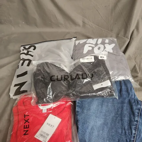 APPROXIMATELY 20 ASSORTED CLOTHING AND FASHION PRODUCTS IN VARIOUS STYLES AND SIZES - COLLECTION ONLY