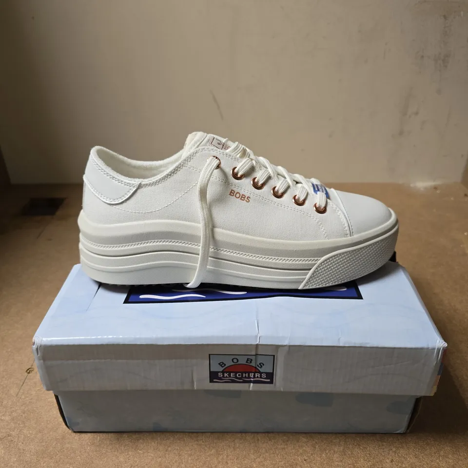 SKECHERS BOBS VEGAN WHITE PLATFORM SNEAKERS – WOMEN’S UK 6