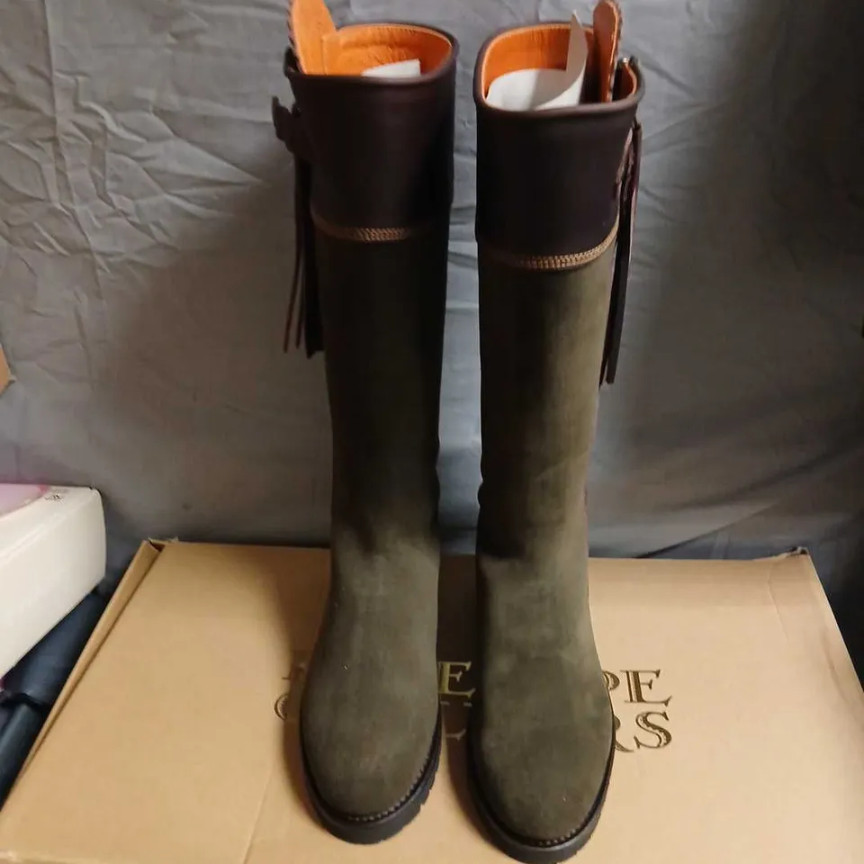 PENELOPE CHILVERS TASSEL BOOTS – OLIVE GREEN SUEDE KNEE-HIGH, UK4 (EU37) (PAIR)