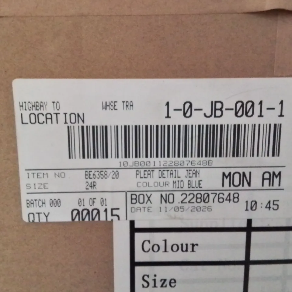 BOXED BRAND NEW APPROXIMATELY 15 SIMPLY BE PLEAT DETAIL JEANS MID BLUE SIZE 24R
