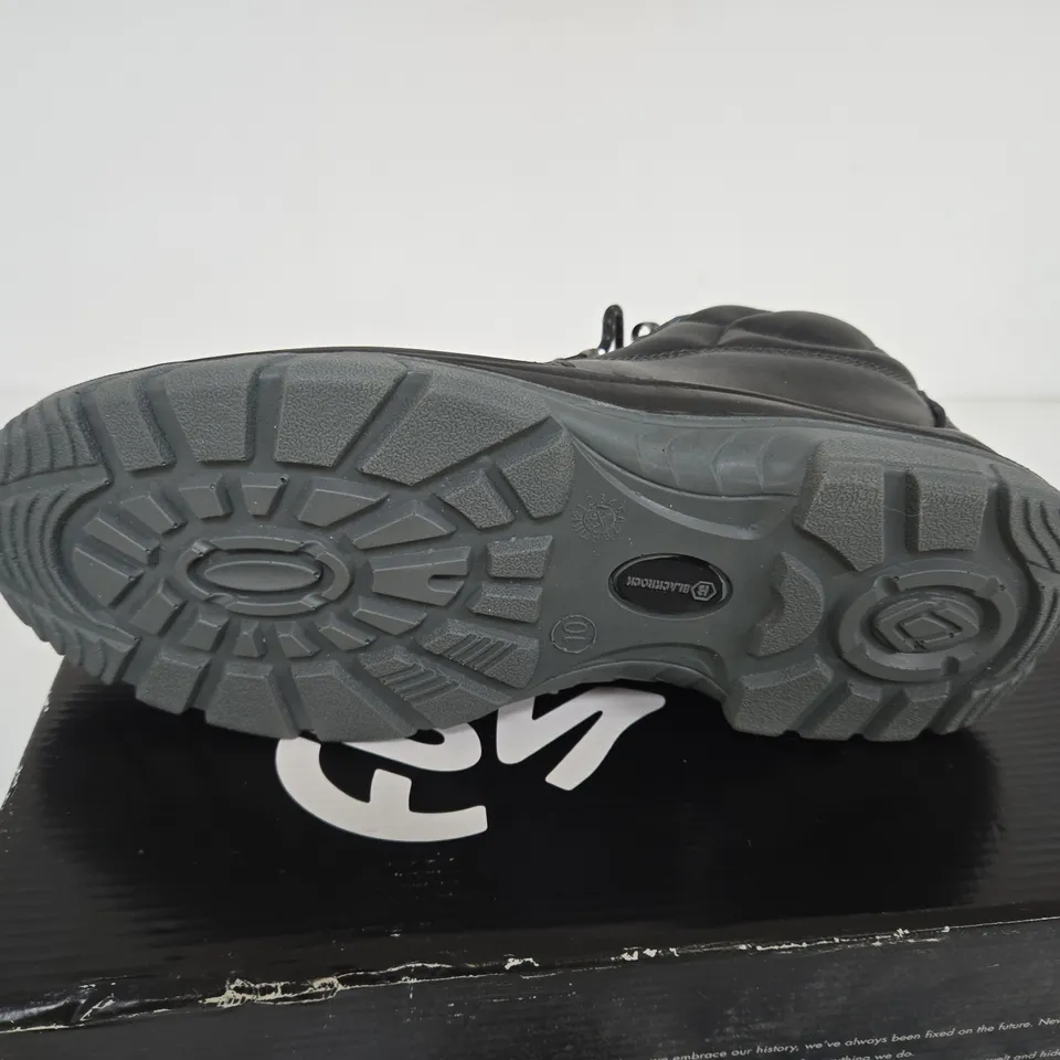 V12 ENDURA 2 SIZE 10