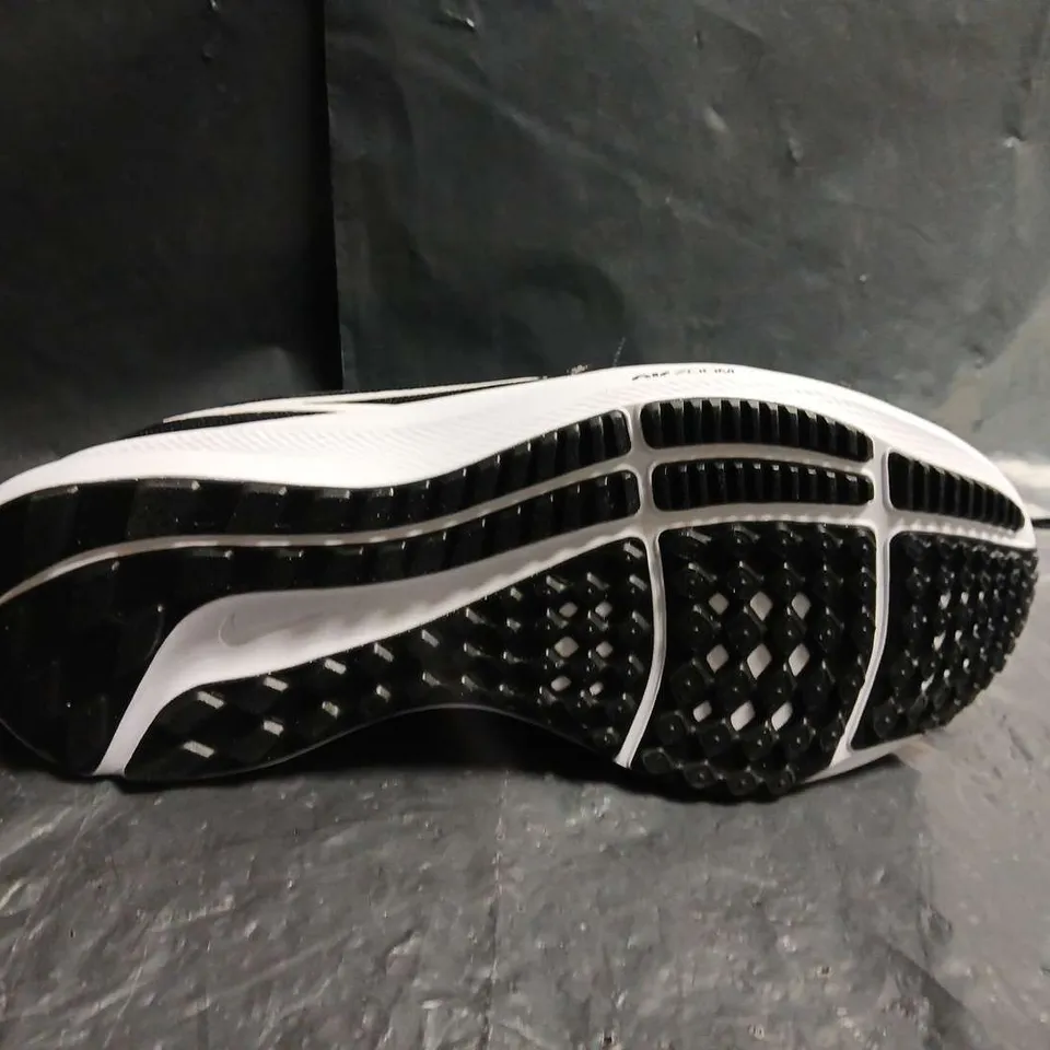 BOXED PAIR OF NIKE BLACK KNIT RUNNING SHOES –UK SIZE 8.5