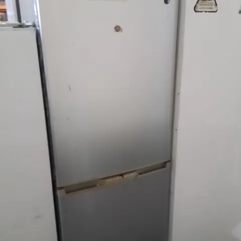 ROYAL LEC REFRIGERATOR 
