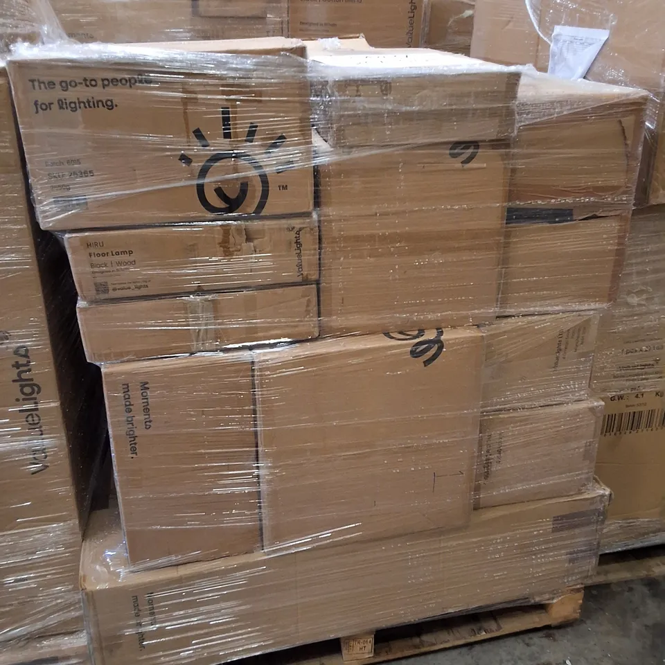 PALLET CONTAINING ASSORTED VALUELIGHTS LIGHTING TO INCLUDE