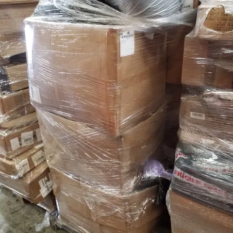 PALLET CONTAINING ASSORTED PRODUCTS INCLUDING SUPER CHUNKY COTTON ARM KNITTING & SOFT MINK YARN