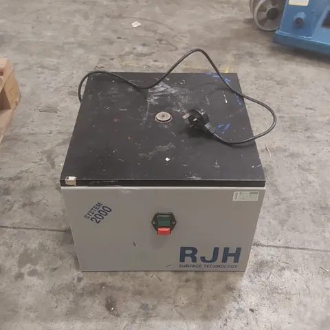 MORRISFLEX 2010 GERBIL BENCHTOP MULTI-PURPOSE VACUUM-FORM TRIMMING AND FINISHING MACHINE