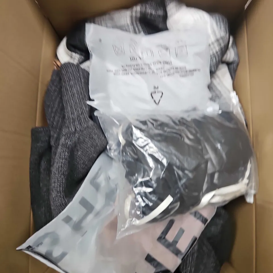 LARGE BOX OF APPROXIMATELY 20 ASSORTED CLOTHING ITEMS IN VARIOUS SIZES, STYLES AND COLOUR 