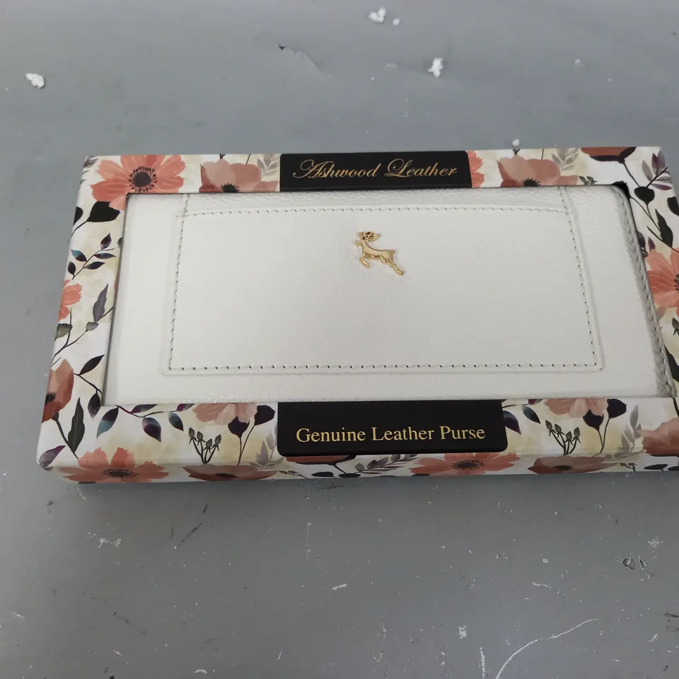 ASHWOOD GENUINE LEATHER POCKET PURSE WHITE 