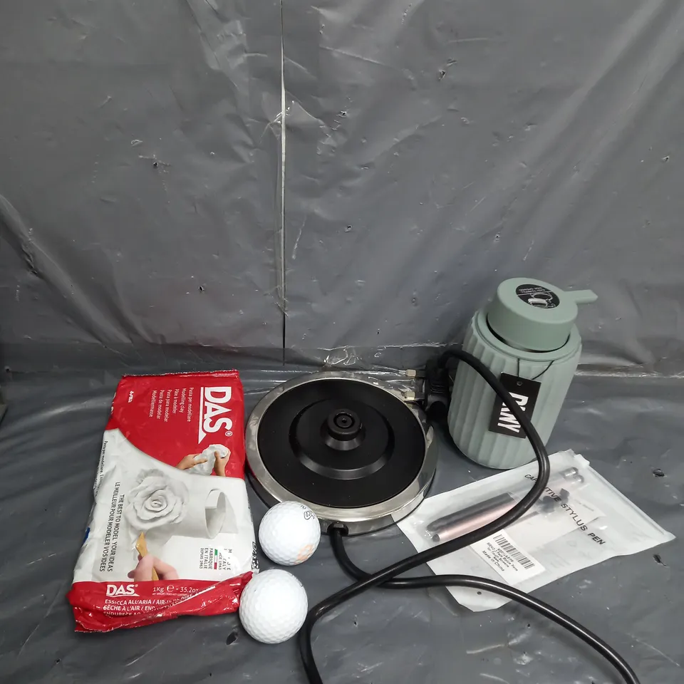 APPROXIMATELY 10 ASSORTED HOUSEHOLD ITEMS TOO INCLUDE GOLF BALLS , DKNY SOAP DISPENSER , STYLUS PEN , ETC 