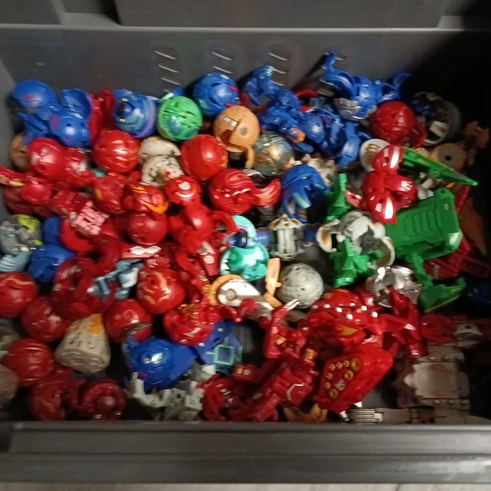 LOT OF APPROXIMATELY 30 ASSORTED BAKUGAN BATTLE BRAWLERS