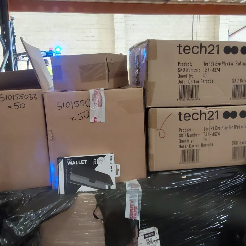 PALLET TO CONTAIN A LARGE QUANTITY OF BRAND NEW PHONE CASES AND TABLET CASES - SIZES, COLOURS AND MODELS VARY