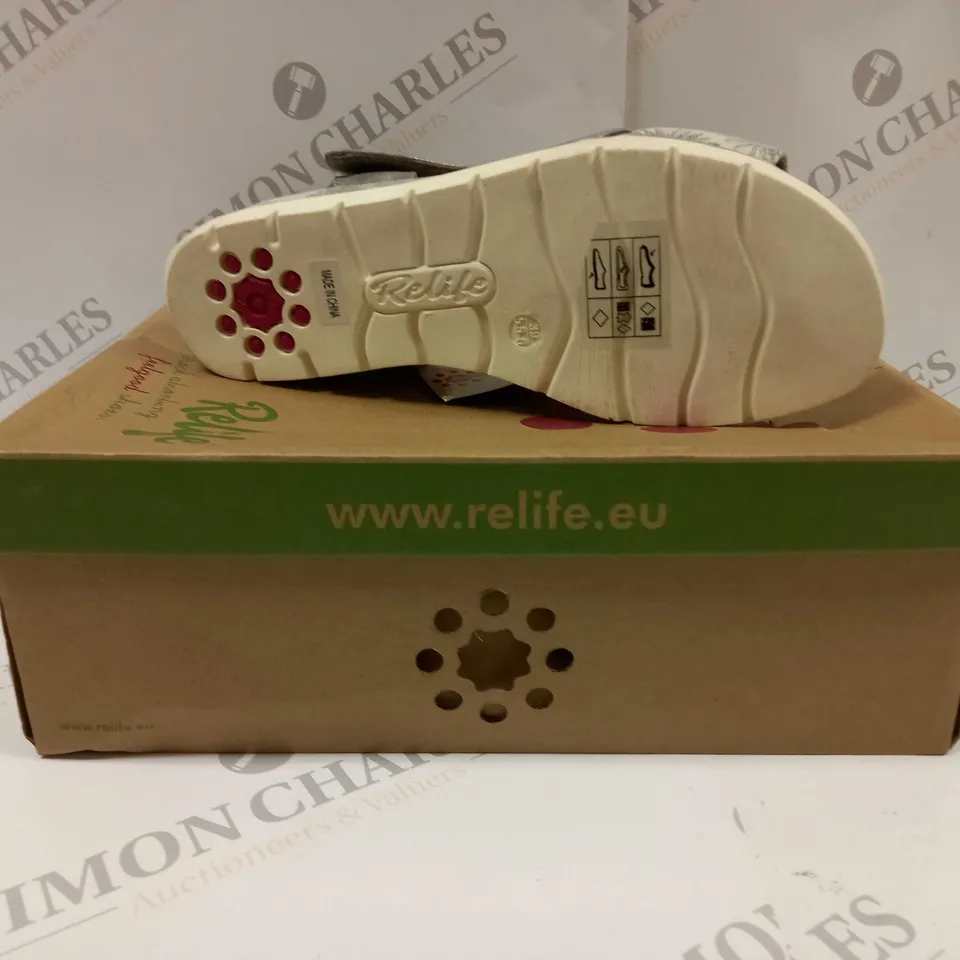 BOXED PAIR OF LOTUS RELIFE GIANNONE SANDALS UK SIZE 6