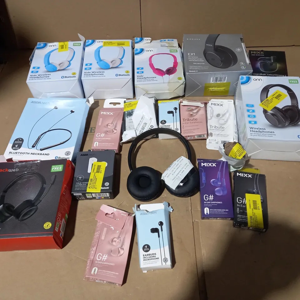 LOT OF APPROX. 20 ASSORTED HEADPHONES TO INCLUDE ONN, ASDATECH, MIXX ETC