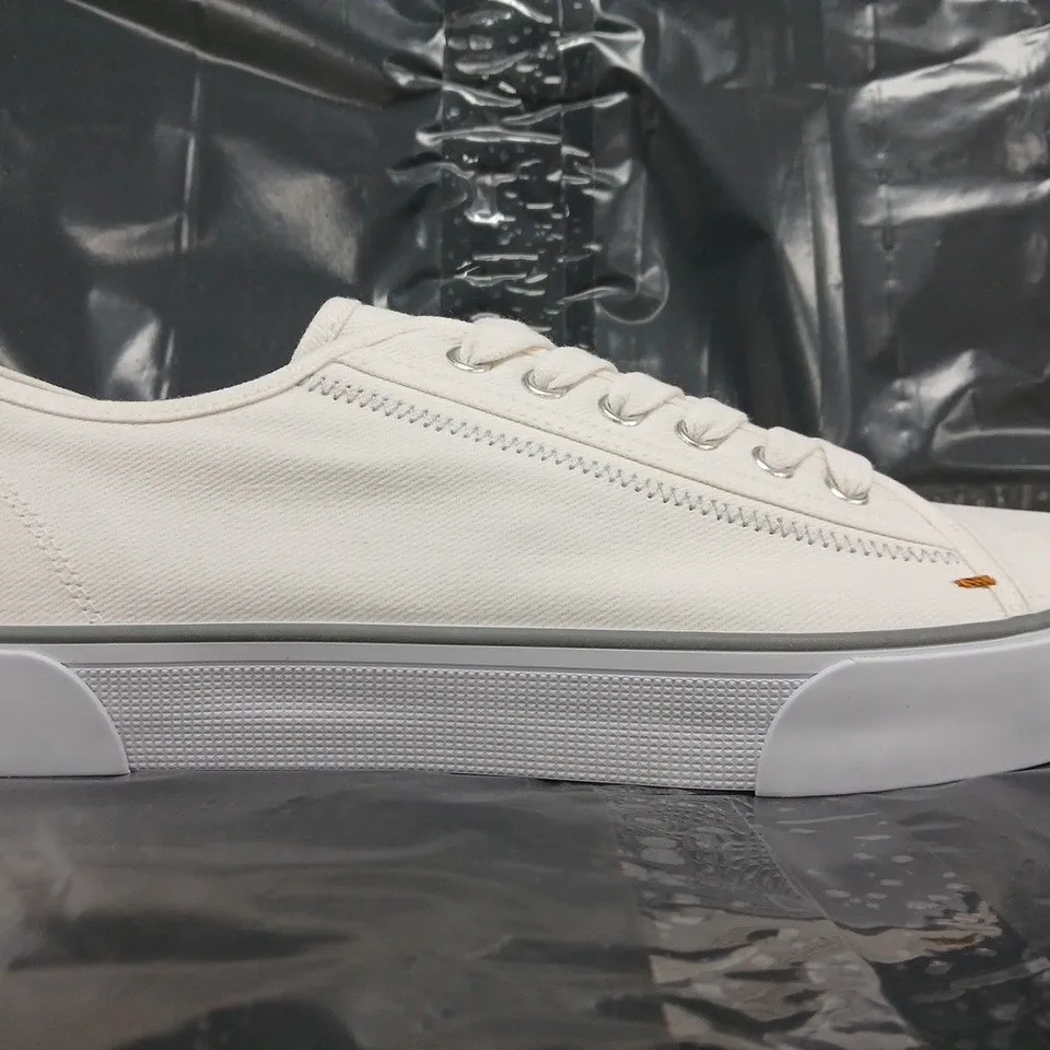 BOXED PAIR OF WHITE STUFF SHOES IN WHITE SIZE UK 10