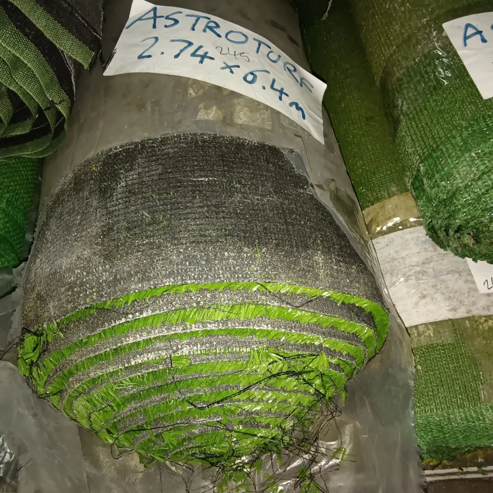 ROLL OF ASTROTURF - 2.74 X 6.4M