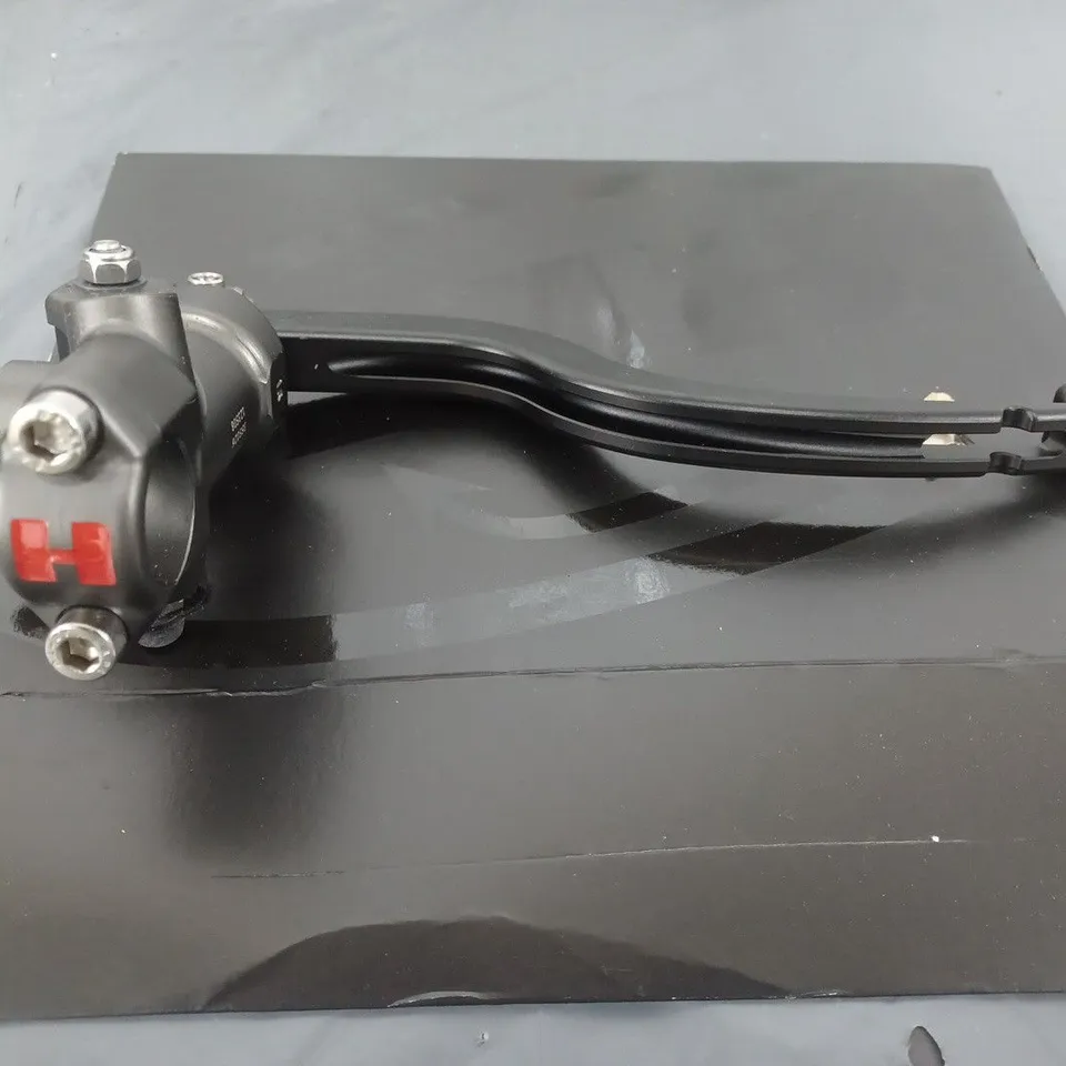 HEL PERFORMANCE RADIAL FRONT BRAKE MASTER CYLINDER - MOTORCYCLE RACE TRACK