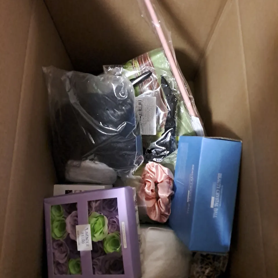 BOX OF APPROXIMATELY 15 ASSORTED COSMETIC ITEMS TO INCLUDE - HAIR EXTENSIONS - WIGS - ALWAYS PERIOD PADS - ETC