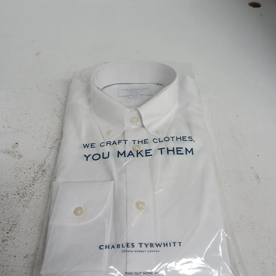 CHARLES TYRWHITT WHITE NON-IRON SLIM FIT SHIRT – UK COLLAR 15.5