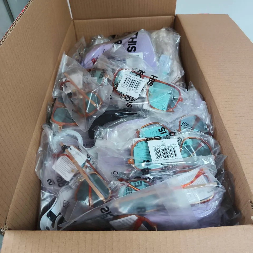 BOX OF APPROXIMATELY 30 ASSORTED CLOTHING ITEMS TO INCLUDE PLUNGE UNDERWIRE BRA, AVIATOR SUNGLASSES, BOX FIT GRAPHIC T SHIRT ETC