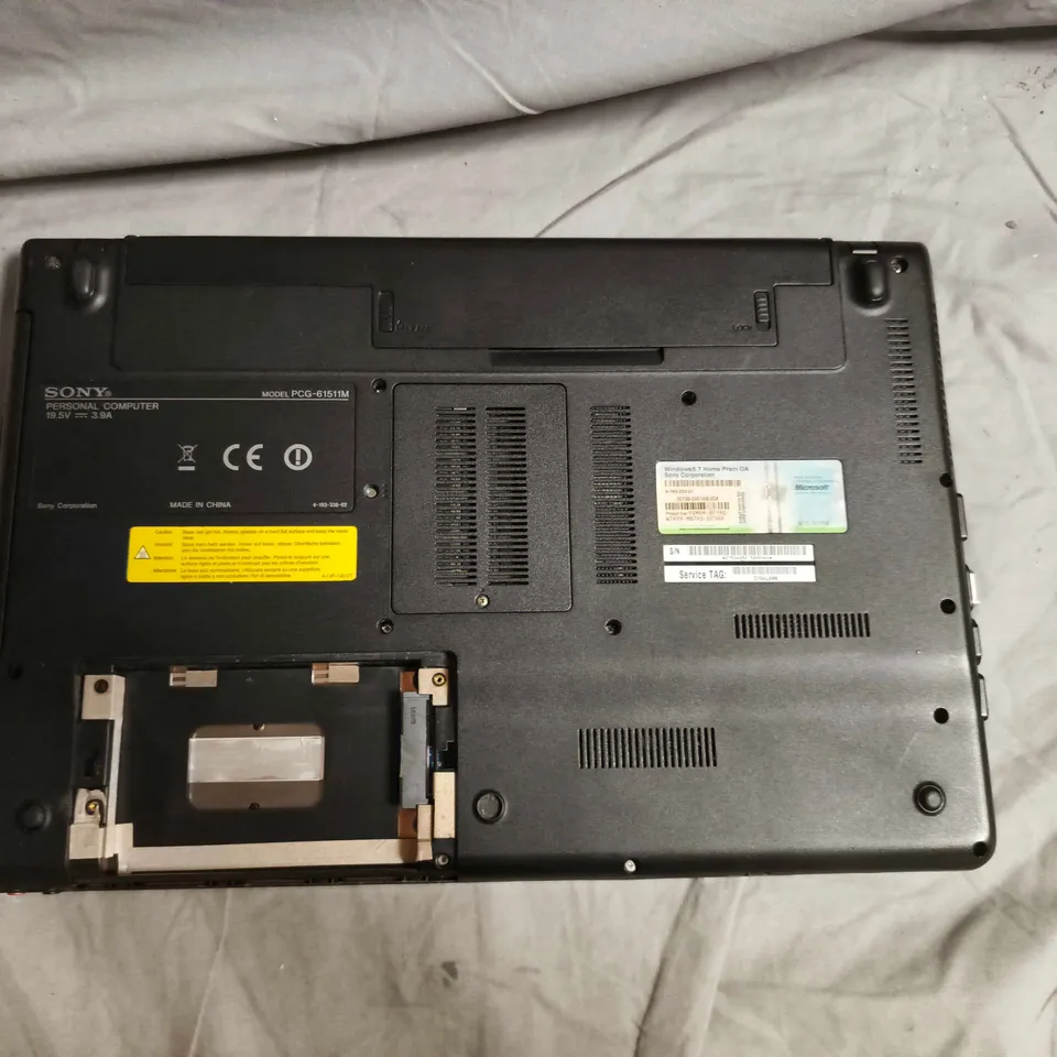 SONY VAIO LAPTOP – PCG-SERIES - PCG-61511M
