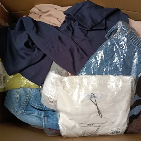 APPROXIMATELY 30 ASSORTED CLOTHING ITEMS IN VARIOUS SIZES, STYLES & COLOURS TO INCLUDE BRANDS SUCH AS VERY, STRADIVARIUS, ASOS, ETC - COLLECTION ONLY
