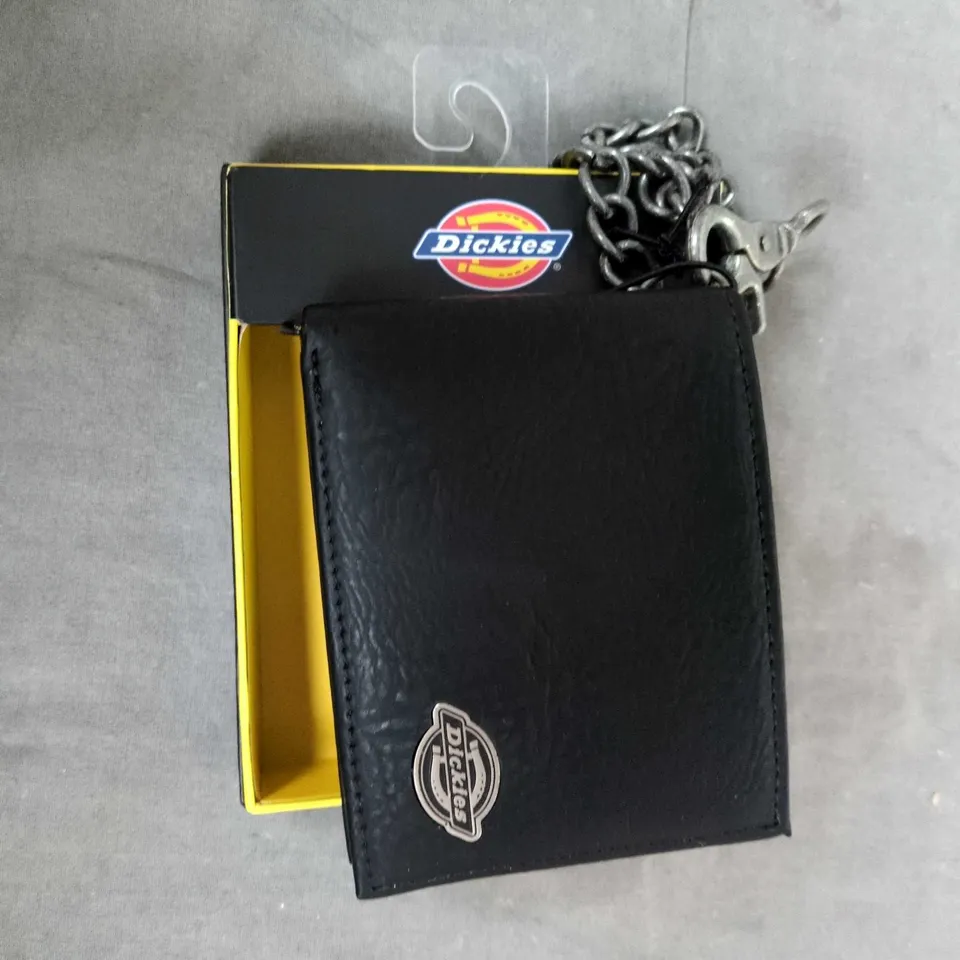 DICKIES BLACK LEATHER WALLET WITH CHAIN 