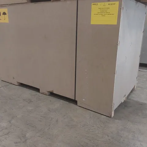 PALLET CONTAINING COMMERCIAL DISPLAY UNIT PARTS