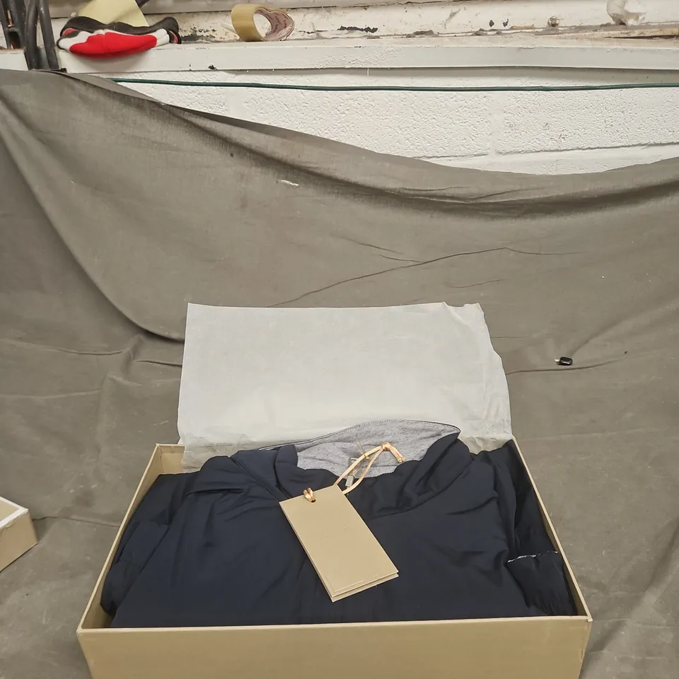 AURÉLIEN MEN’S REV. RESORT JACKET NAVY – UK LARGE (L), TECH/CASHMERE BLEND