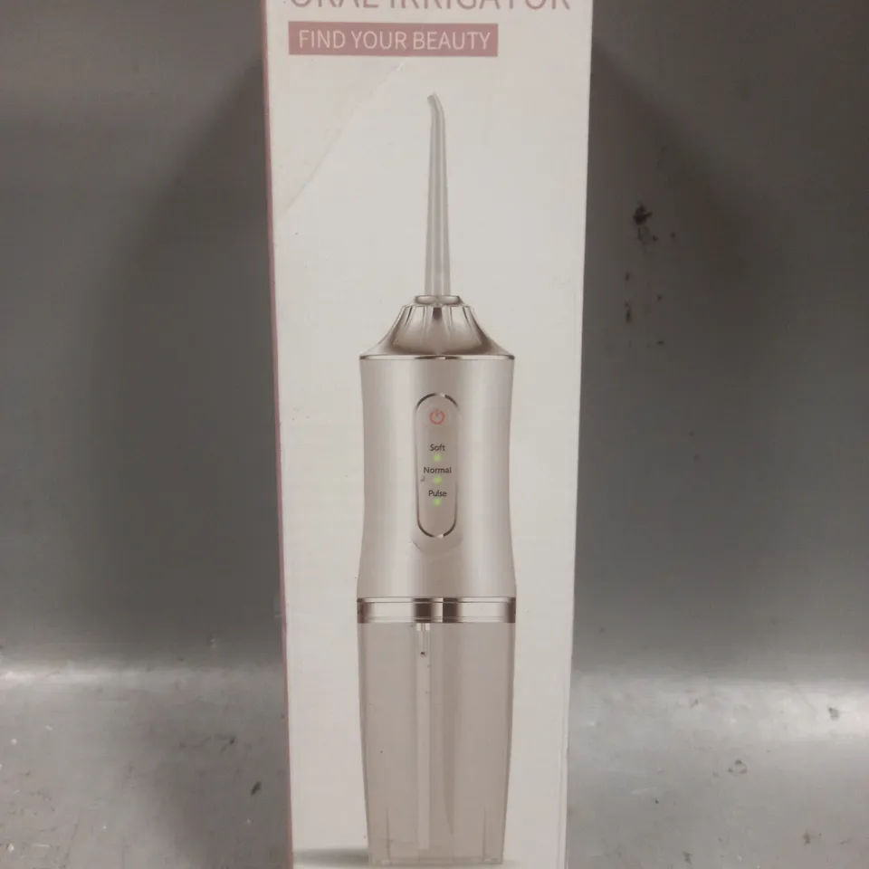 BOXED PORTABLE ORAL IRRIGATOR - WHITE 