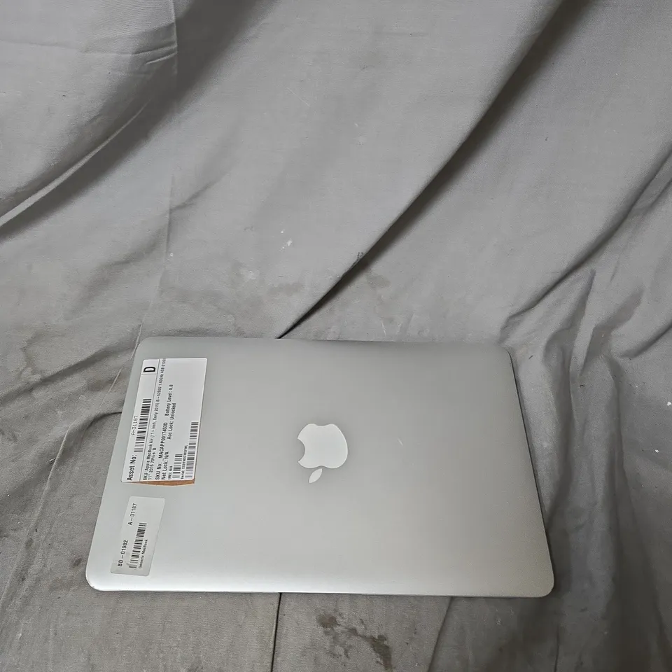 Apple MacBook Air 11-inch (Early 2015) Laptop – i5, 4GB RAM, 512GB SSD