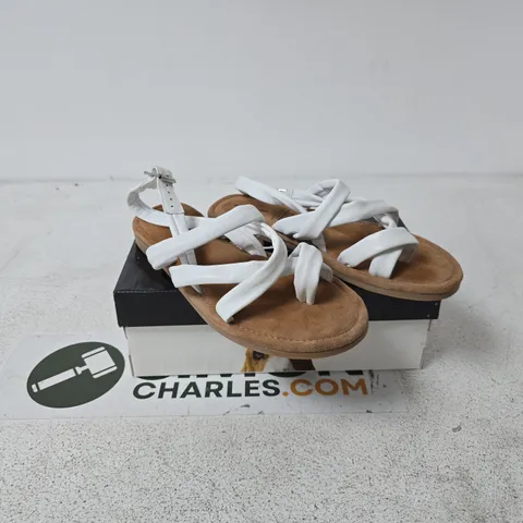 HUSH PUPPIES HOPE WIDE FIT SANDALS UK 7 BOXED