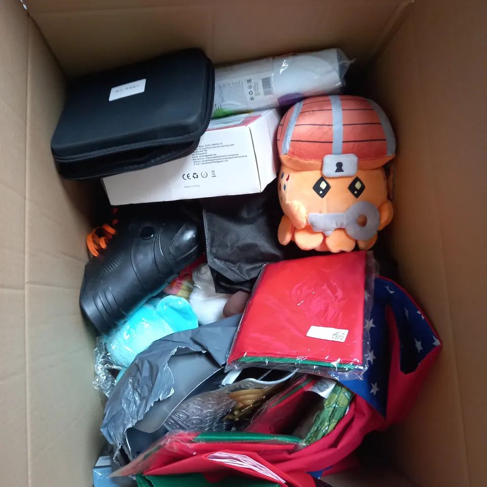 LARGE BOX OF ASSORTED TOYS AND GAMES TO INCLUDE TEDDIES, FANCY DRESS COSTUMES AND AMERICAN FOOTBALL