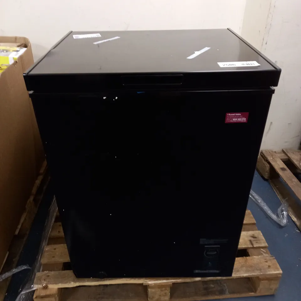 RUSSELL HOBBS RH142CF2002B 142L FREESTANDING BLACK CHEST FREEZER
