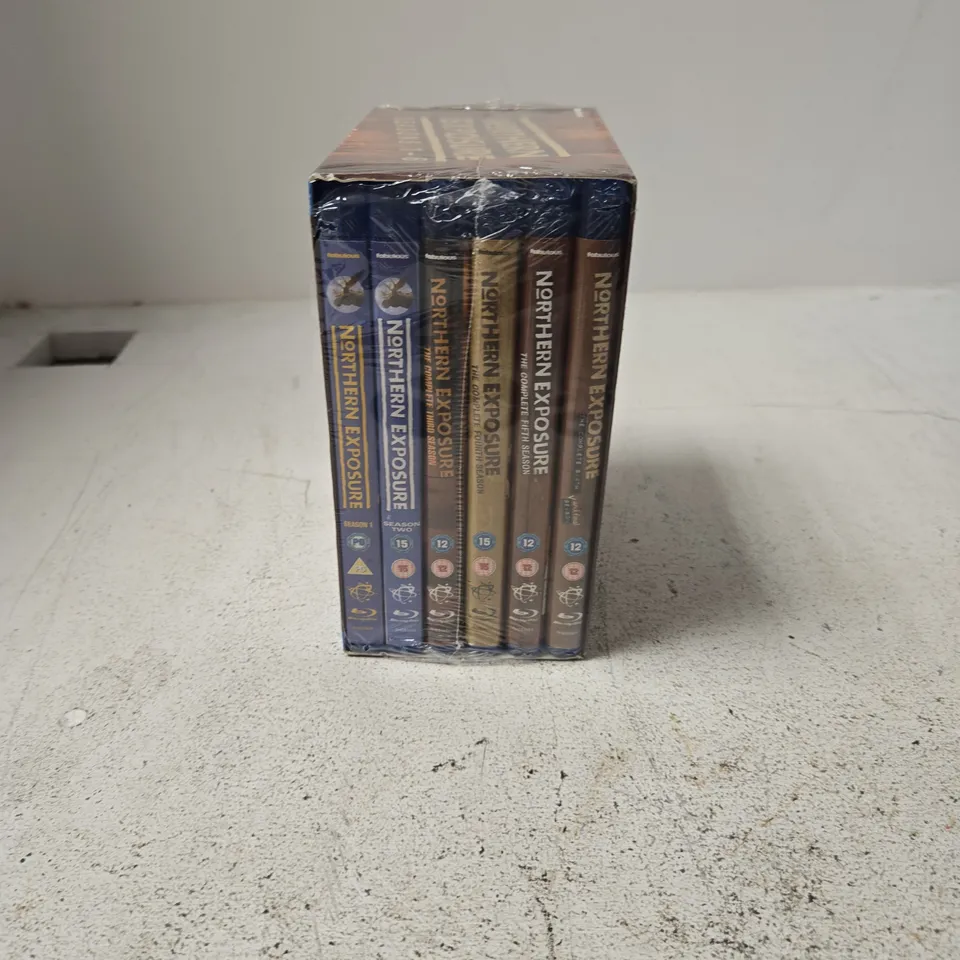 NORTHERN EXPOSURE: THE COMPLETE SERIES SEASONS 1–6 BLU-RAY BOX SET (24 DISC)