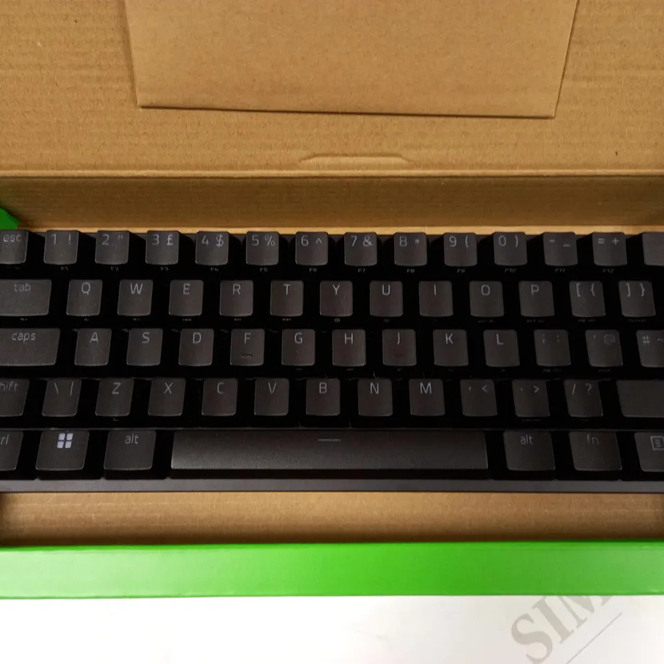 RAZER HUNTSMAN MINI COMPACT GAMING KEYBOARD