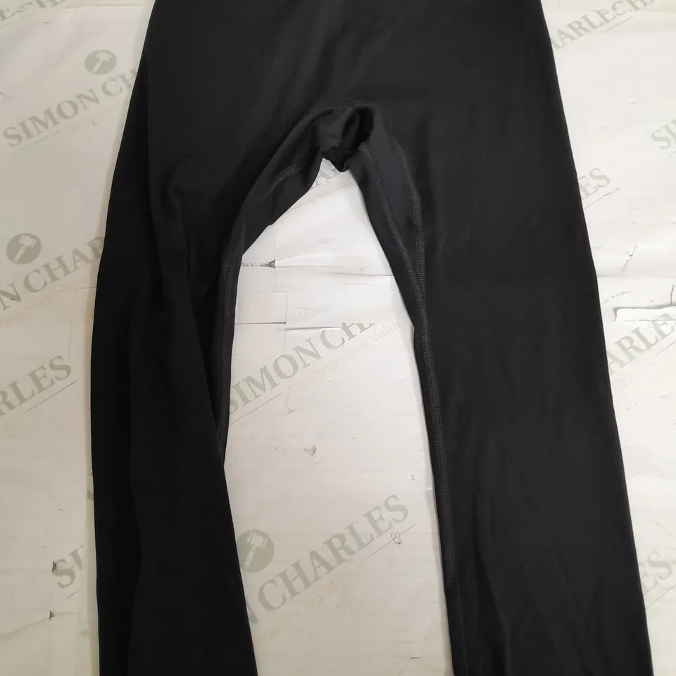 GYMSHARK BLACK STRECH LEGGINGS - SMALL