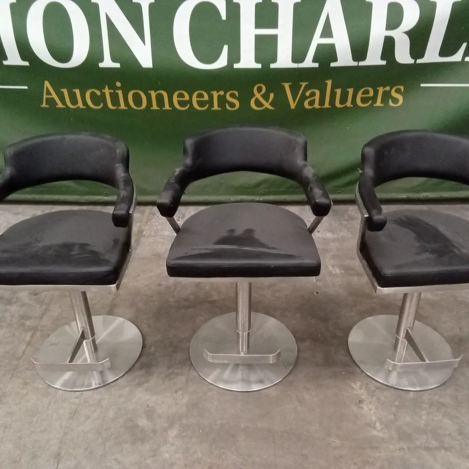SET OF 3 FIRENZA BAR STOOLS IN BLACK PU LEATHER AND CHROME BASE