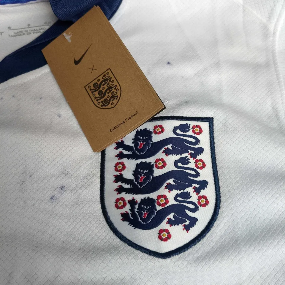 ENGLAND NIKE FOOTBALL SHIRT – WHITE WITH NAVY SIDE PANELS, ENGLAND CREST, MEN'S SIZE S