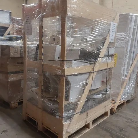 MIXED PALLET OF BRANDED BATHROOM PRODUCTS TOILETS & SINKS