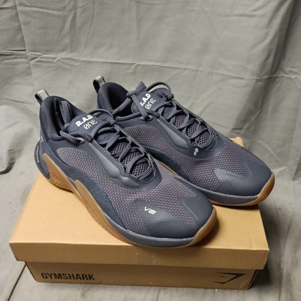 GYMSHARK RAD ONE TRAINERS – NAVY WITH GUM SOLE SIZE 8 BOXED