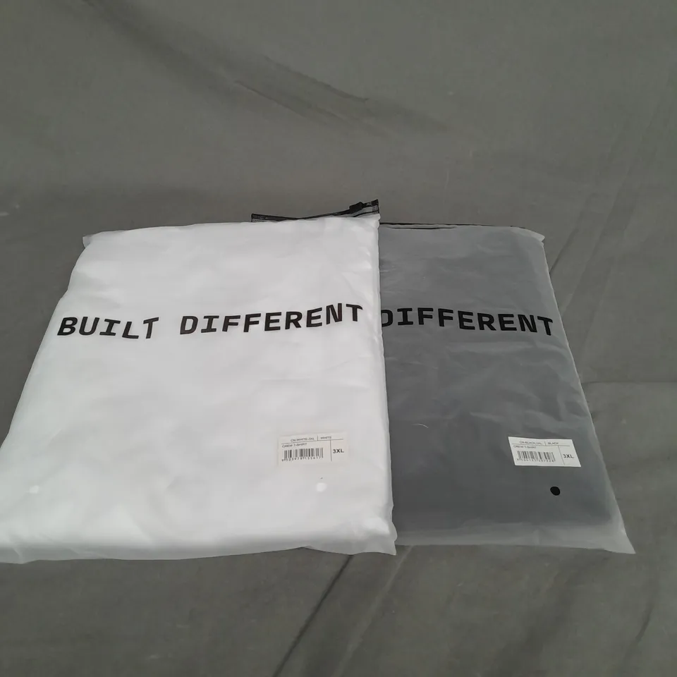 BUILT DIFFERENT X2 CREW NECK TSHIRTS IN WHITE/BLACK SIZE 3XL