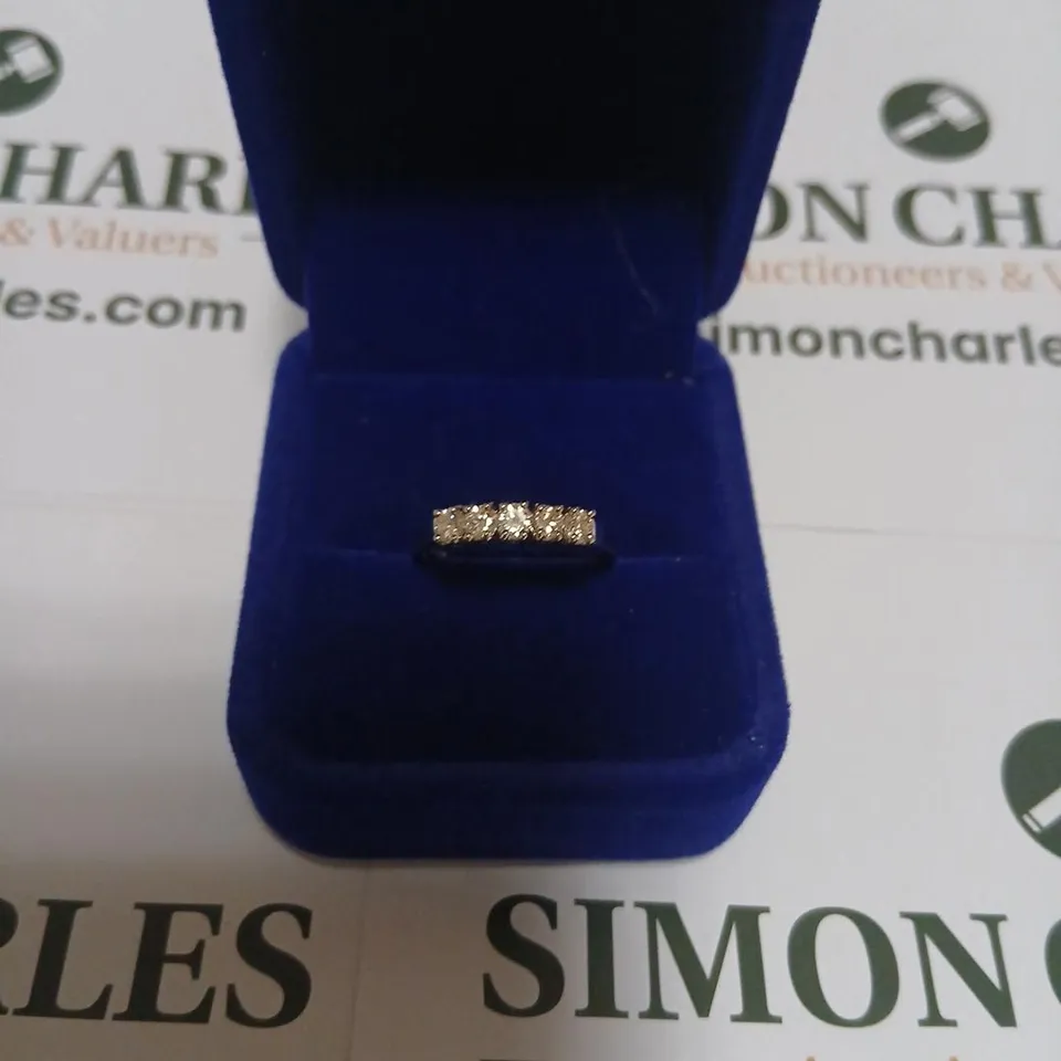 18CT WHITE GOLD FIVE STONE HALF ETERNITY RING SET WITH NATURAL DIAMONDS