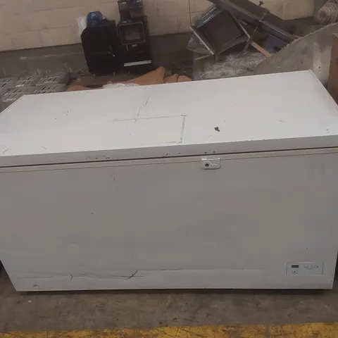 HUSKY F500-SD-UK-XG COMMERCIAL CHEST FREEZER