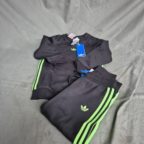 ADIDAS CREW & JOGGER SET - BLACK WITH NEON GREEN STRIPES, UK 3-4Y